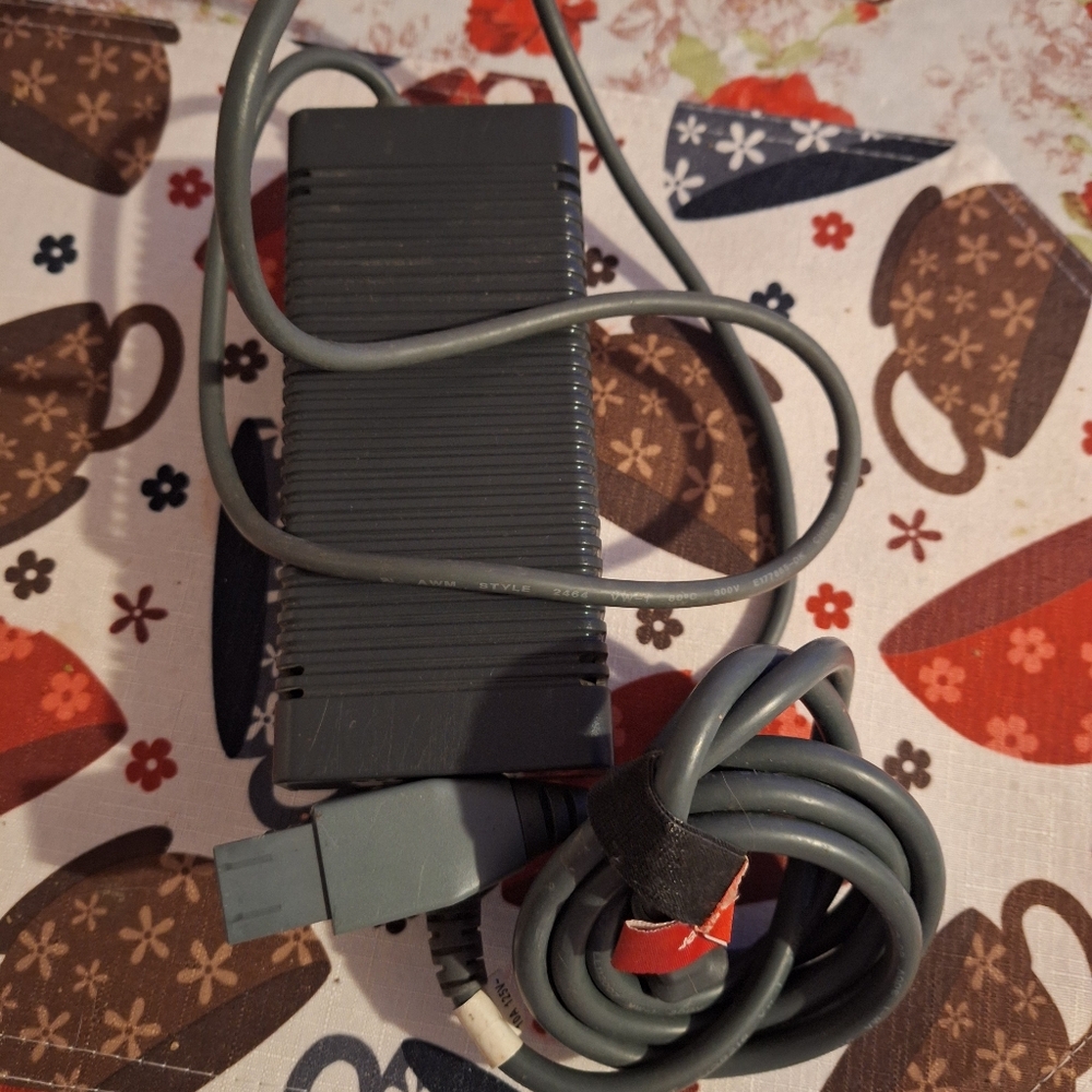 XBOX 360 POWER CORD EXCELLENT CONDITION